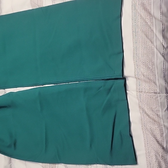 Figs scrub pants. Size Medium Tall M/T - Picture 6 of 6